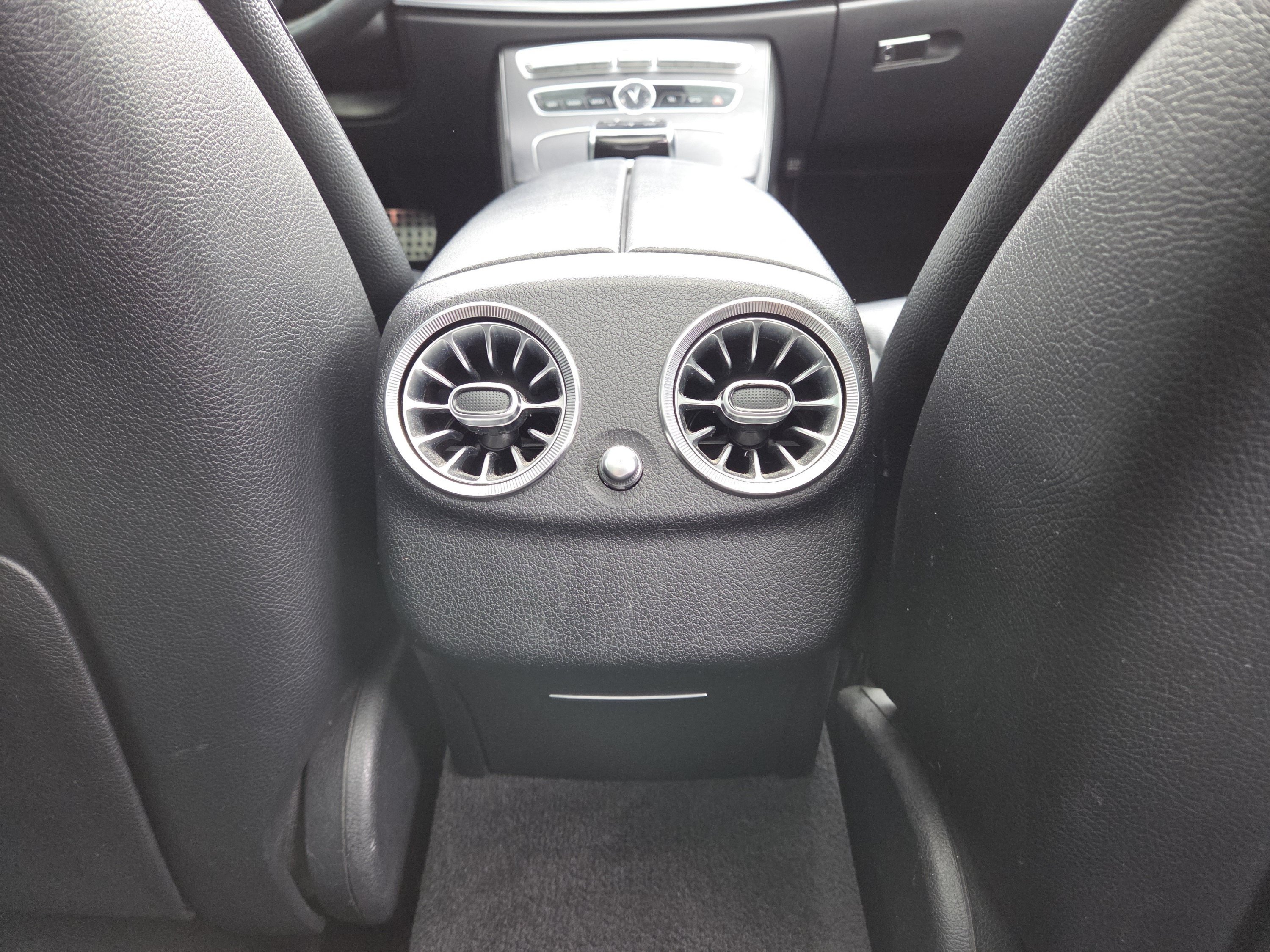 Used 2019 Mercedes-Benz E 300 4MATIC image 33