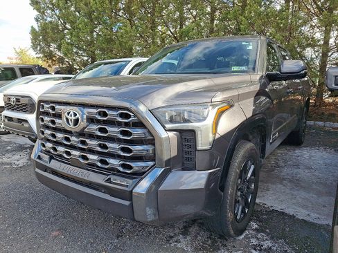 Used 2025 Toyota Tundra Platinum image 3