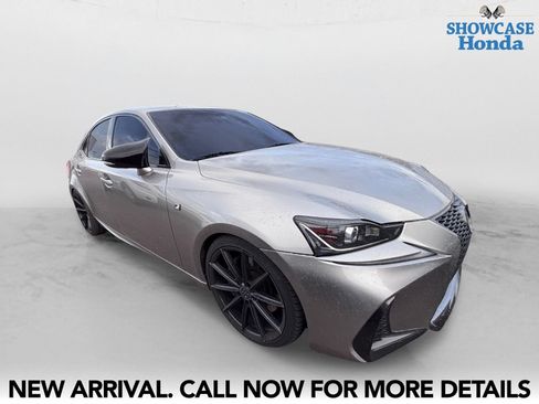 Used 2017 Lexus IS 200t F Sport w/ F Sport Package RWD image 6
