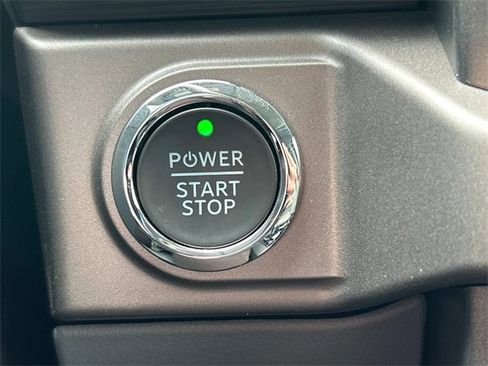 New 2025 Ford F150 Lightning XLT image 30