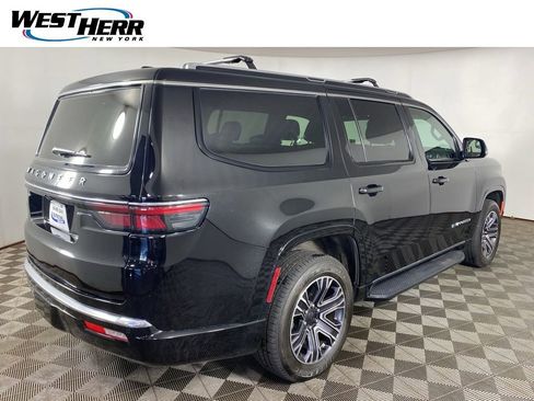 Used 2023 Jeep Wagoneer 4WD w/ Premium Group I image 20