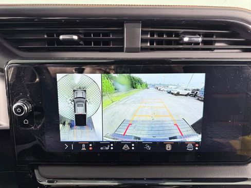 Used 2024 GMC Sierra 1500 AT4 w/ Technology Package image 20