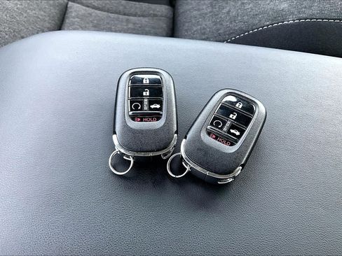 Used 2023 Honda Accord EX image 14