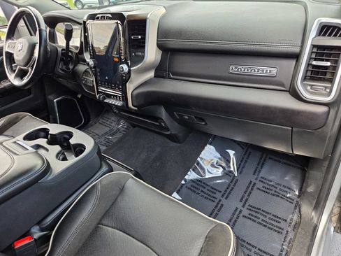 Used 2024 RAM 2500 Laramie AWD/4WD image 16