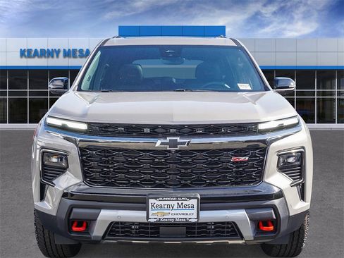 New 2026 Chevrolet Traverse Z71 w/ Enhanced Driving Package image 2