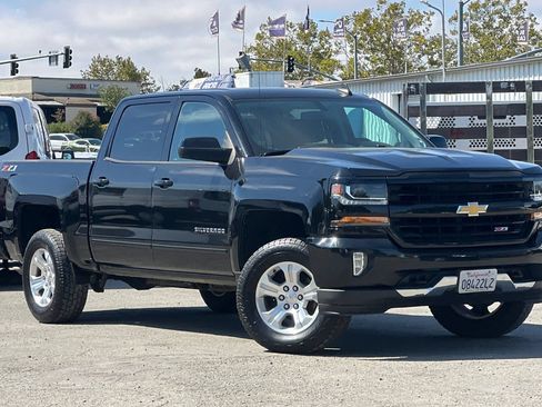 Used 2018 Chevrolet Silverado 1500 LT w/ All Star Edition AWD/4WD image 2