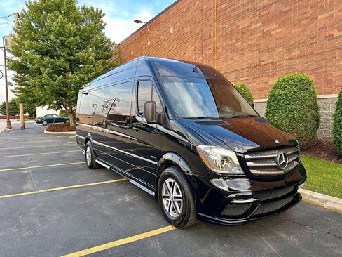 Used 2015 Mercedes-Benz Sprinter 2500 w/ Active Safety Plus Package image 24