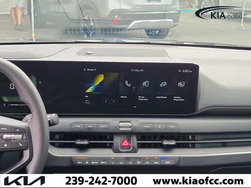 Certified 2025 Kia K4 FWD image 18
