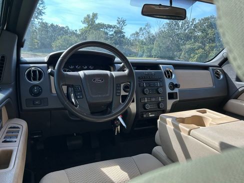 Used 2012 Ford F150 XLT w/ XLT Chrome Pkg image 12