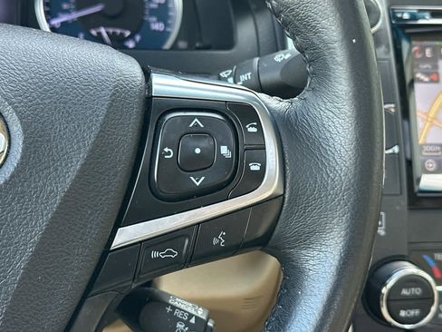 Used 2017 Toyota Camry XLE image 27