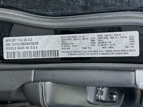 Used 2022 Jeep Grand Cherokee Limited 4xe AWD/4WD image 12