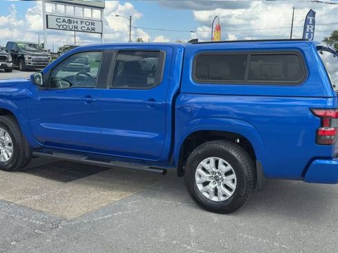 Used 2024 Nissan Frontier SV w/ SV Convenience Package AWD/4WD image 4