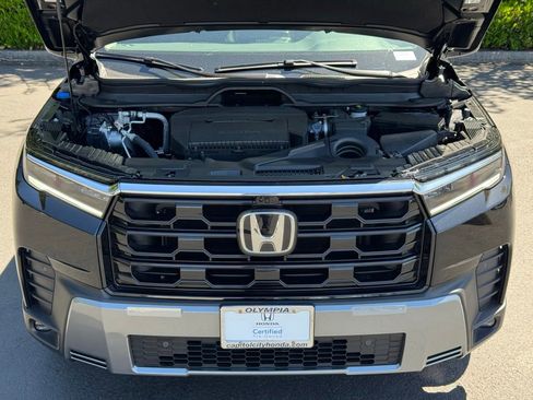 Certified 2026 Honda Pilot Touring image 39