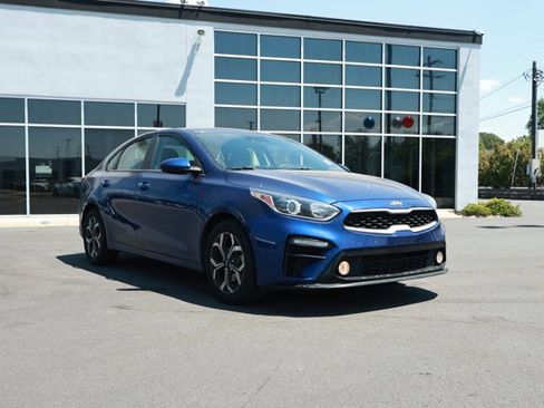 Used 2020 Kia Forte LXS FWD image 2