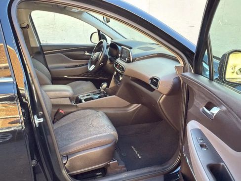Used 2019 Hyundai Santa Fe SEL image 25