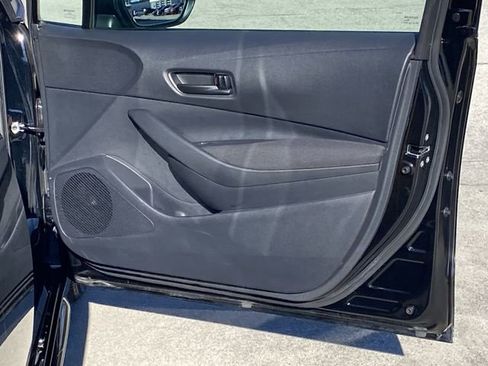 Used 2025 Toyota Corolla LE image 26