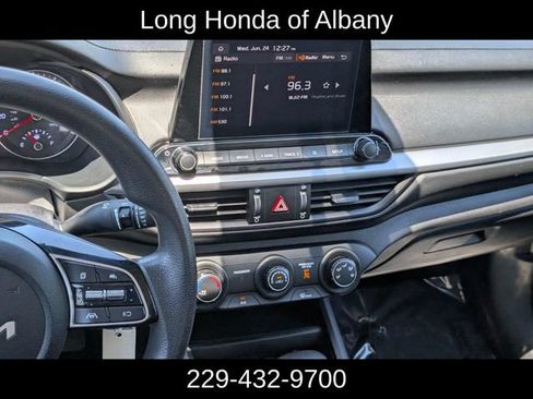 Used 2024 Kia Forte LXS FWD image 19