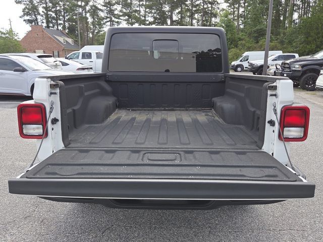 Used 2024 Jeep Gladiator Sport AWD/4WD image 13