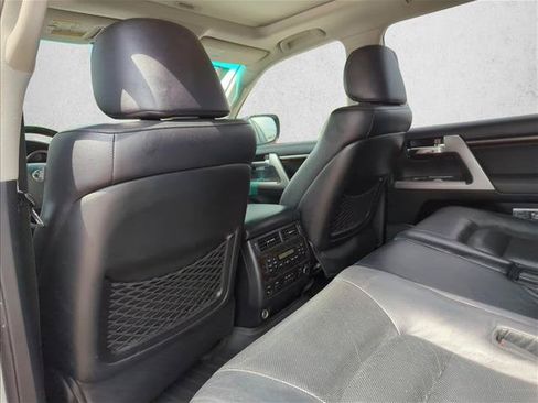 Used 2014 Toyota Land Cruiser AWD/4WD image 17