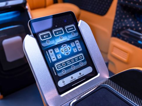 Used 2022 Mercedes-Benz Metris Passenger image 66