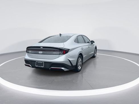 Certified 2025 Hyundai Sonata SE FWD image 7