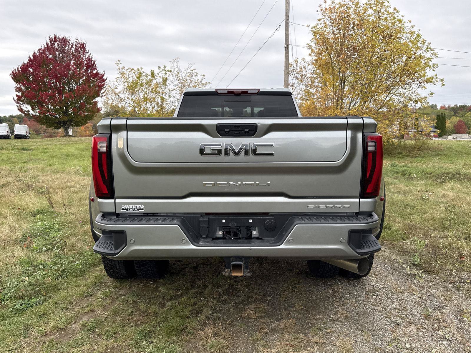 Used 2025 GMC Sierra 3500 Denali Ultimate AWD/4WD image 6