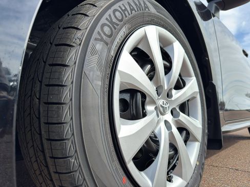 Used 2026 Toyota Corolla LE image 9