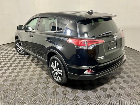 Used 2018 Toyota RAV4 LE w/ Carpet Mat Package AWD/4WD image 11