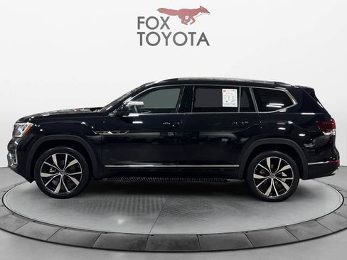 Used 2025 Volkswagen Atlas SEL Premium R-Line image 3