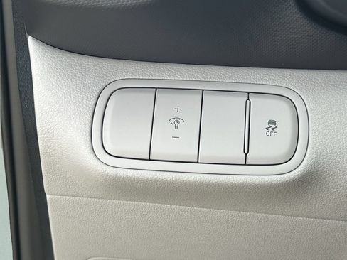 New 2026 Hyundai Venue SEL FWD image 31