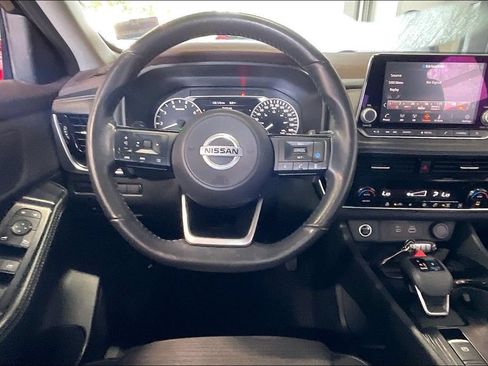 Used 2021 Nissan Rogue SV FWD image 5