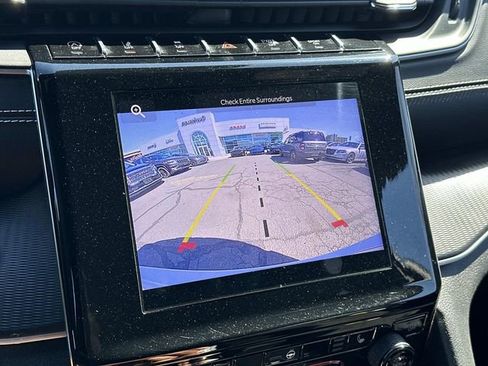 Used 2023 Jeep Grand Cherokee Altitude image 22