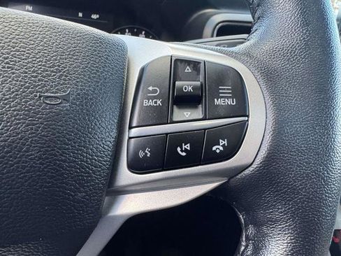 Used 2022 Ford Explorer XLT w/ Equipment Group 202A image 11