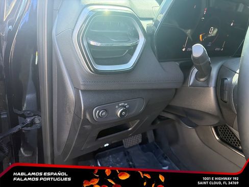 Used 2024 Chevrolet TrailBlazer LT w/ Convenience Package AWD/4WD image 18
