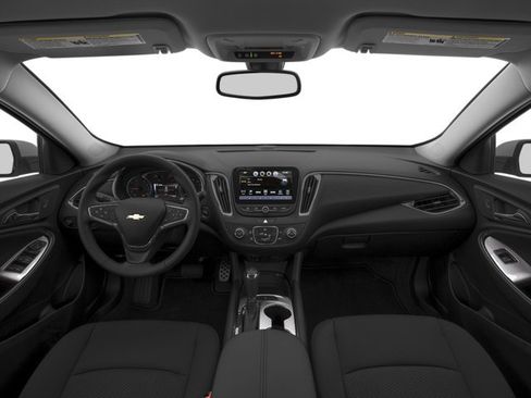 Used 2018 Chevrolet Malibu LT w/ Driver Confidence Package FWD image 12