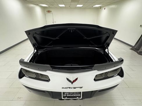 Used 2015 Chevrolet Corvette Z06 w/ 3LZ Preferred Equipment Group image 40