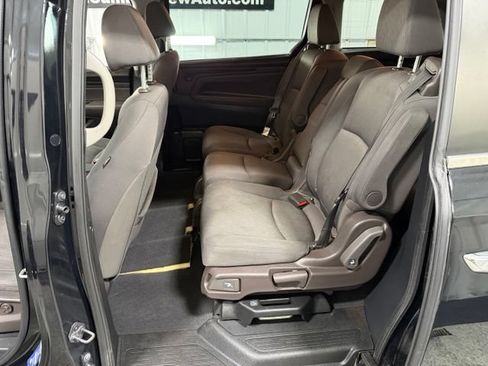 Used 2019 Honda Odyssey EX image 10