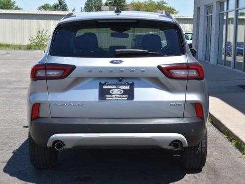 Used 2023 Ford Escape Platinum AWD/4WD image 11