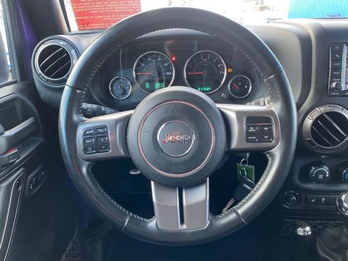 Used 2018 Jeep Wrangler Unlimited Sahara w/ Dual Top Group image 16