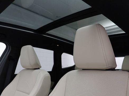 Certified 2025 BMW X1 xDrive28i w/ Technology Package image 11