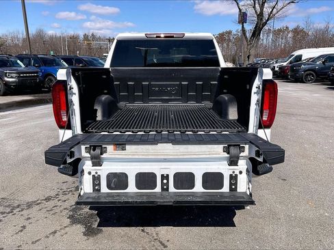 Used 2024 GMC Sierra 1500 SLT image 34