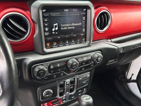 Used 2021 Jeep Wrangler Unlimited Rubicon AWD/4WD image 28