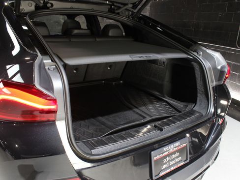 Used 2023 BMW X6 xDrive40i w/ M Sport Package image 77