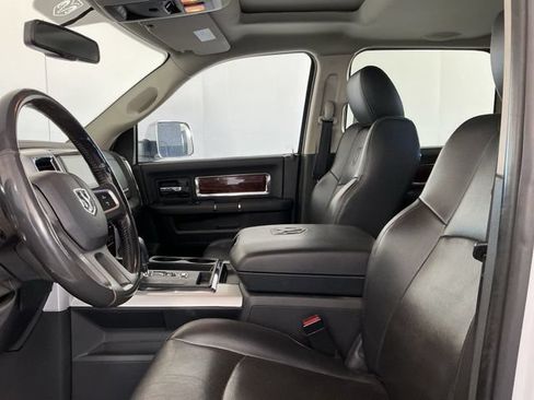 Used 2011 RAM 1500 Laramie AWD/4WD image 9