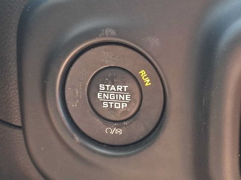 Used 2023 Jeep Wrangler Unlimited Sport AWD/4WD image 22