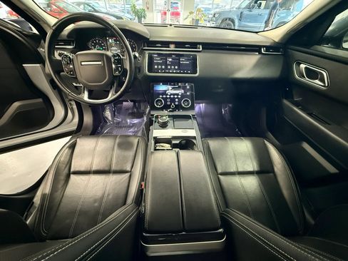 Used 2019 Land Rover Range Rover Velar S AWD/4WD image 17