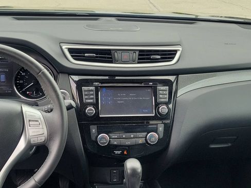 Used 2016 Nissan Rogue SL w/ SL Premium Package AWD/4WD image 24