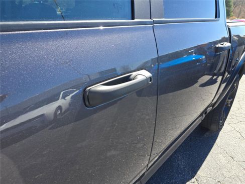 Used 2024 RAM 1500 Classic Warlock image 13