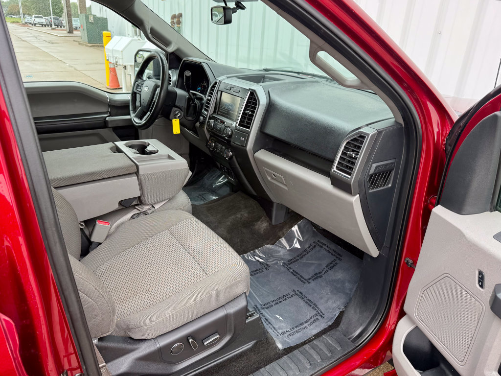Used 2015 Ford F150 XLT w/ Equipment Group 302A Luxury AWD/4WD image 20