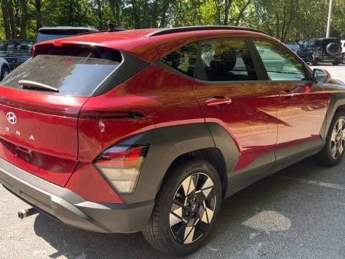 Used 2025 Hyundai Kona SEL FWD image 9